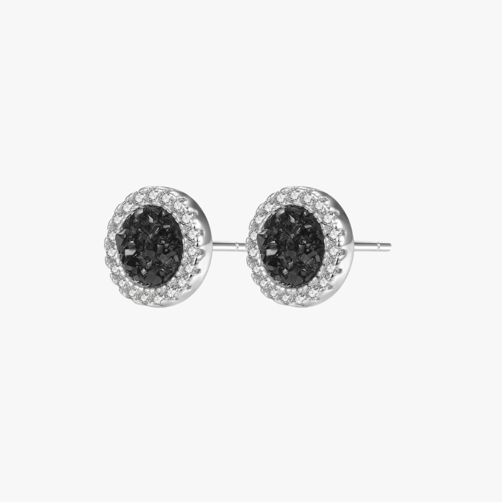 dark center studs